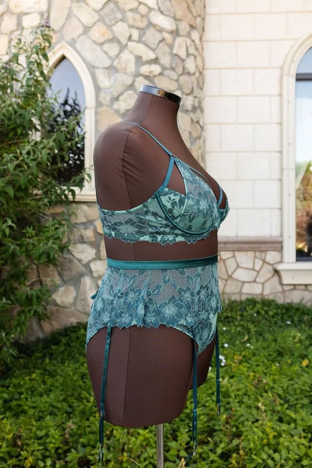 Lacy Skirted Garter Belt Garden Green Mentionables Vibrators Lacy Skirted Garter Belt Garden Green Mentionables Vibrators